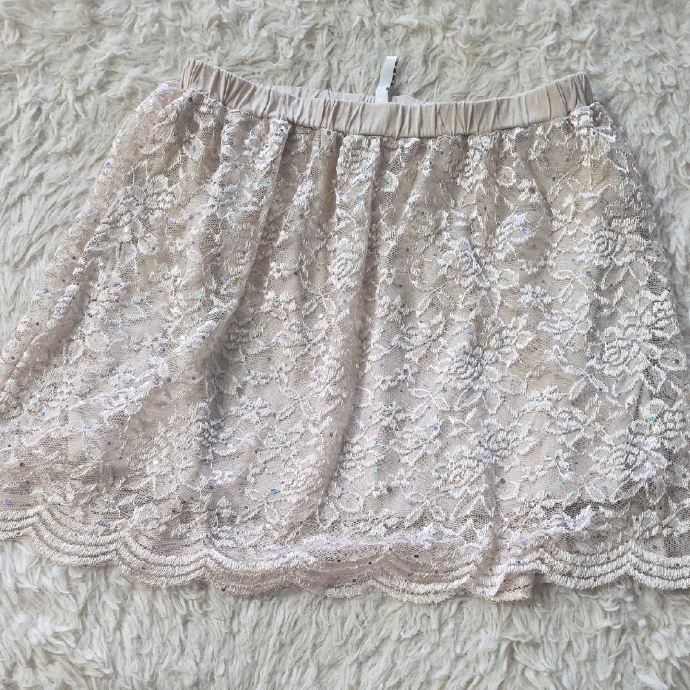 B Jewel Lace Mini Skirt in Cream